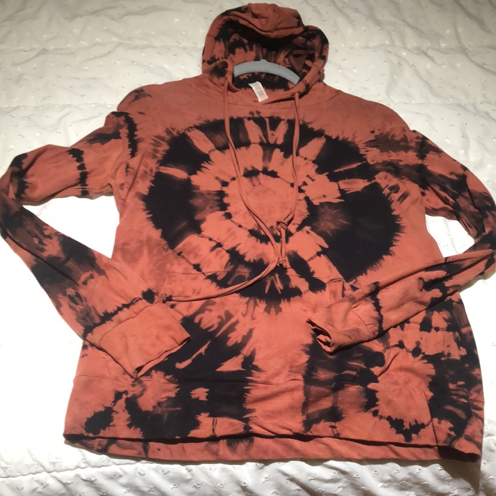 Clothes - Picture 3 of 7